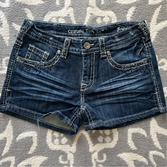 Cowgirl Tuff Shorts ‘Junkyard Bling’ Dark Denim Size 29 - Picture 2 of 8